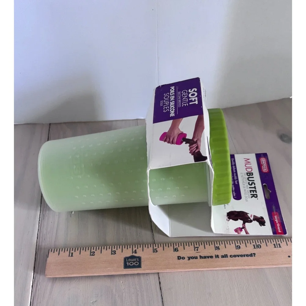 Dexas MudBuster Portable Dog Paw Washer Large Green Silicone Bristles 69676 GRN‎